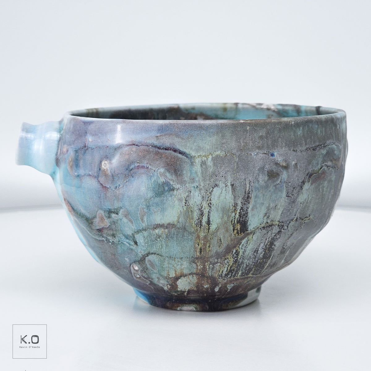Pouring Bowl 03