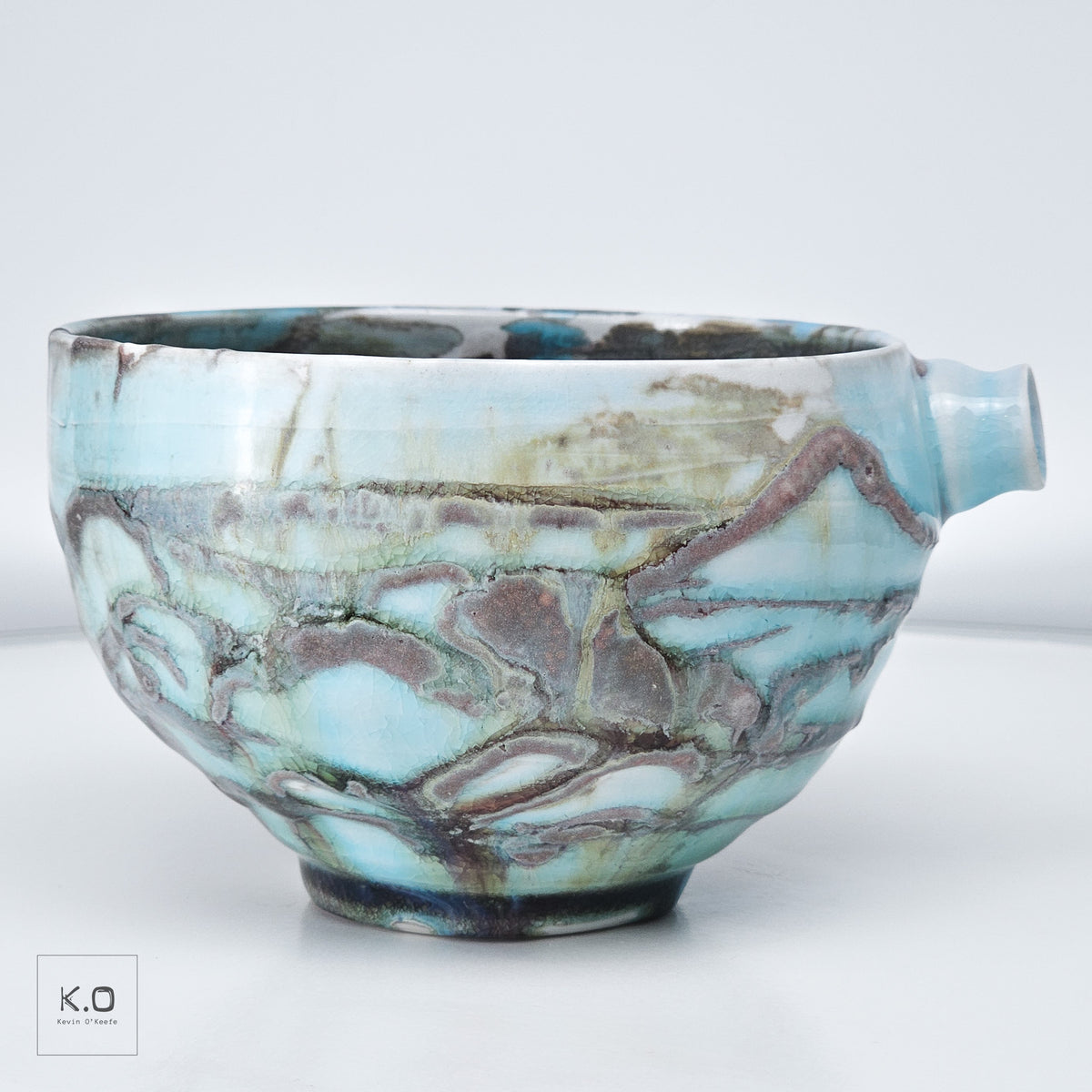 Pouring Bowl 03