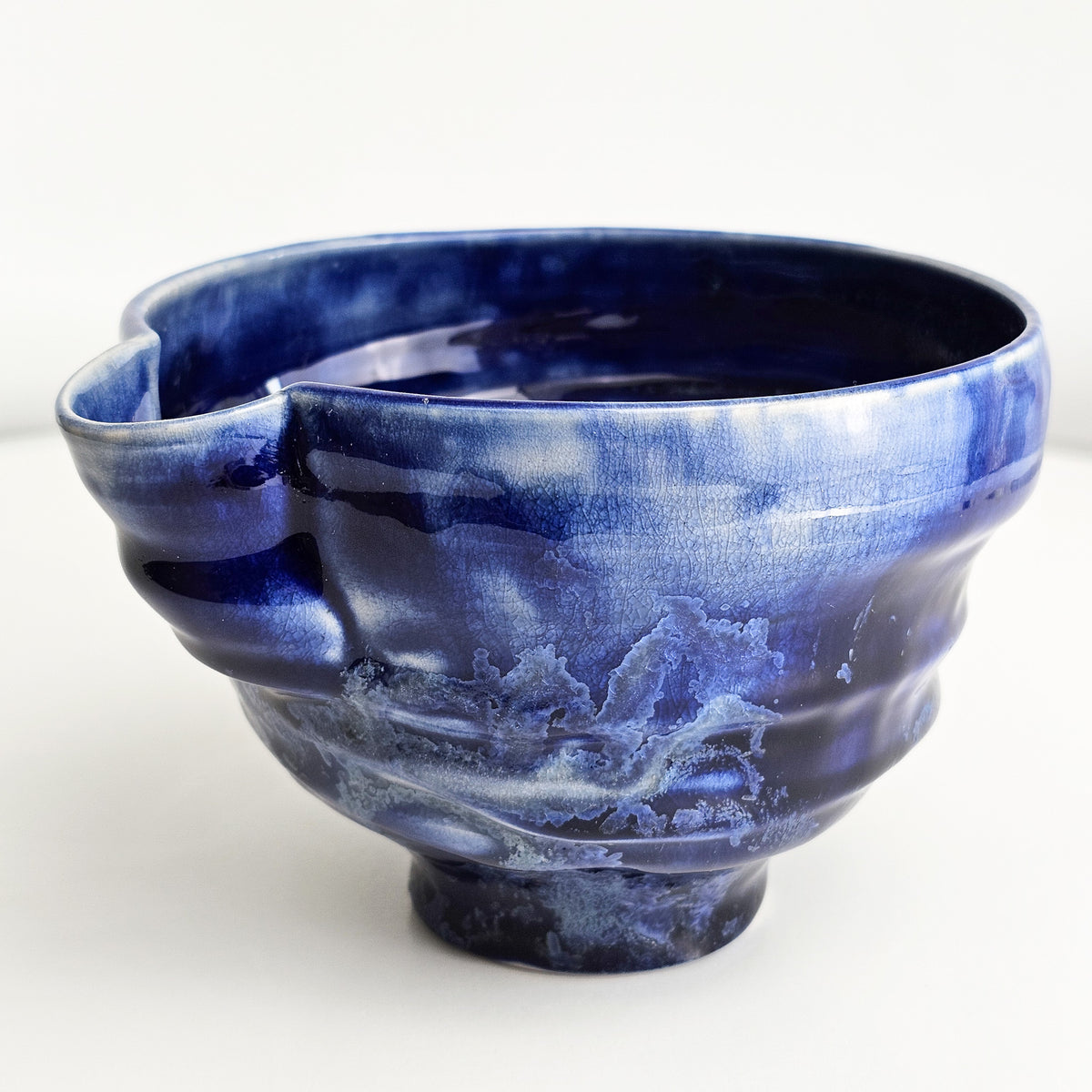 Pouring Bowl 04