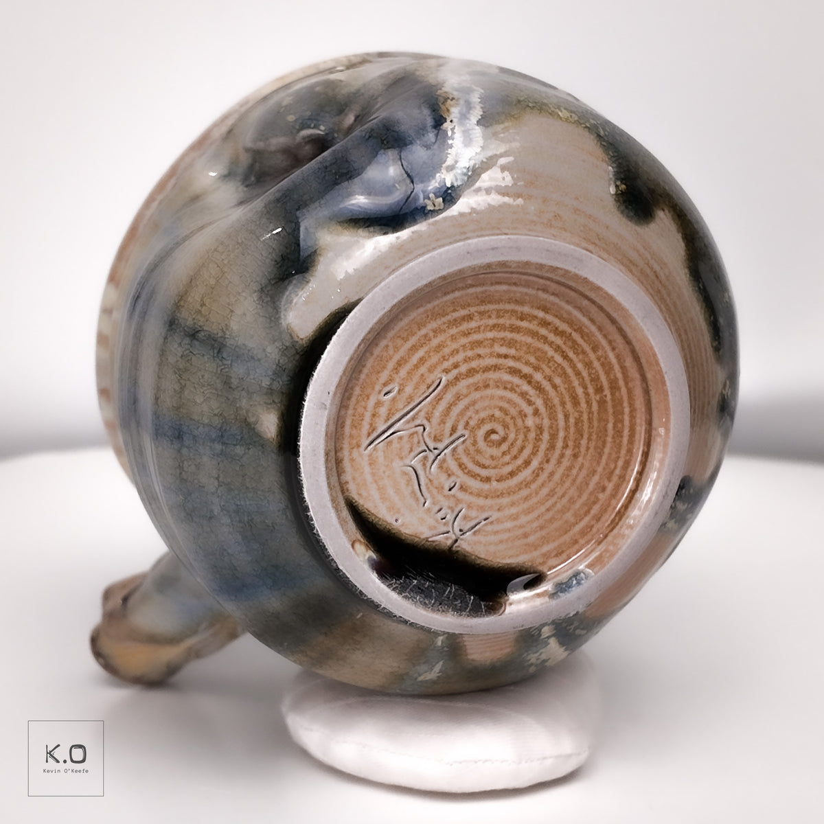 Pouring Bowl 36