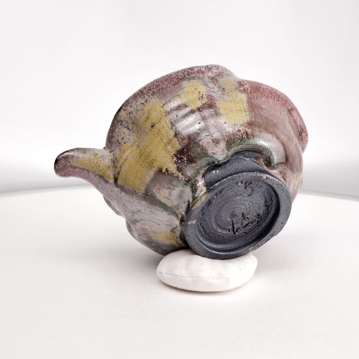Pouring Bowl 22