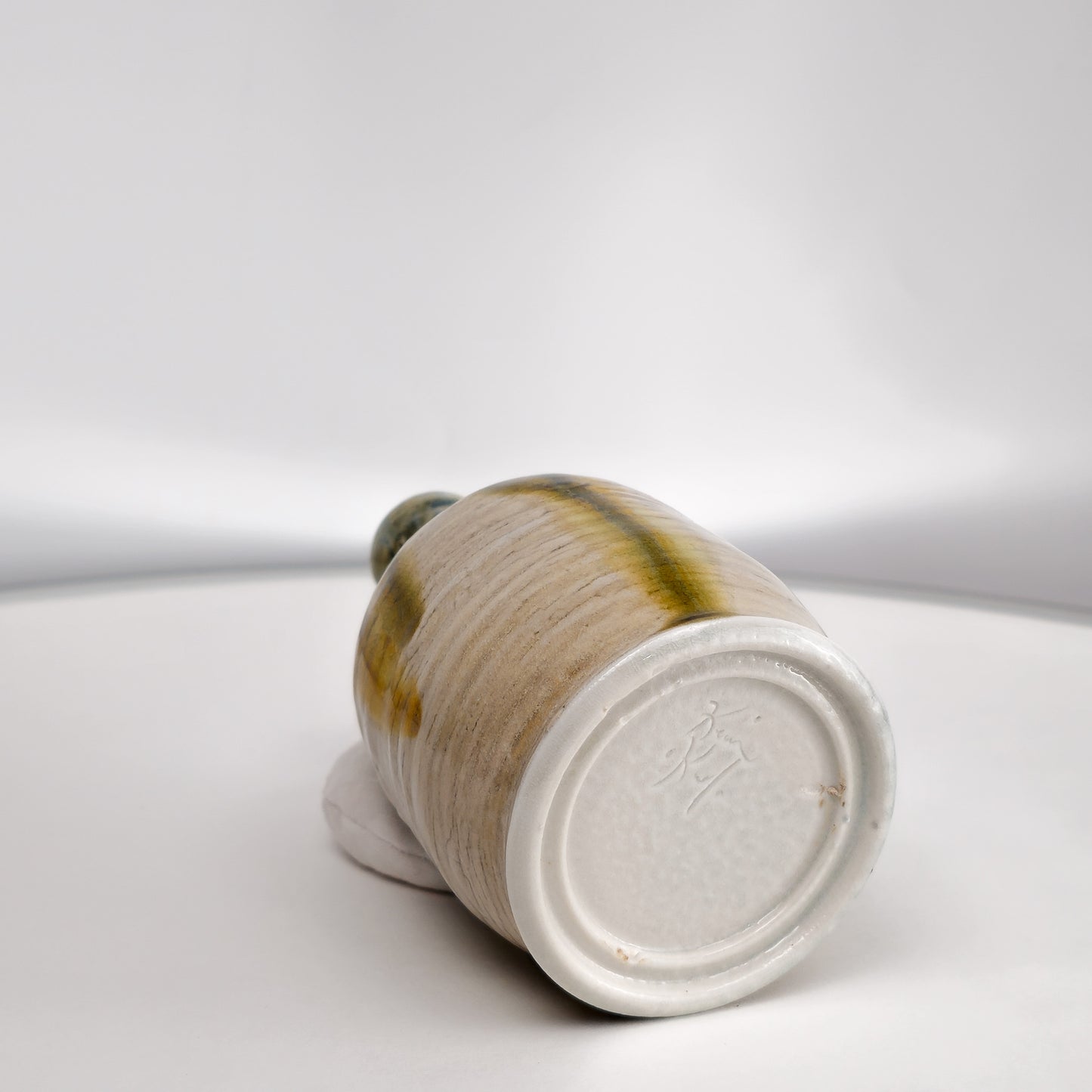 Bottle Vase 01