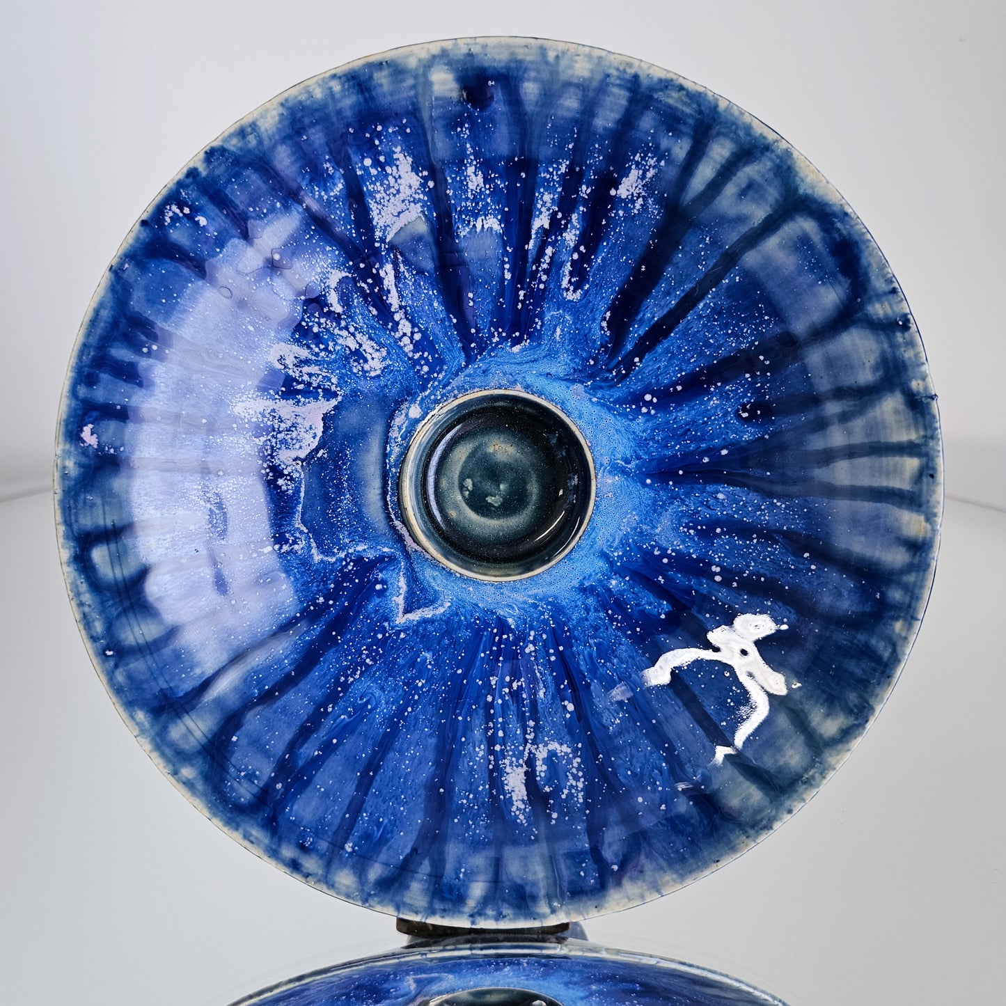 Iris Flower Bowl 05