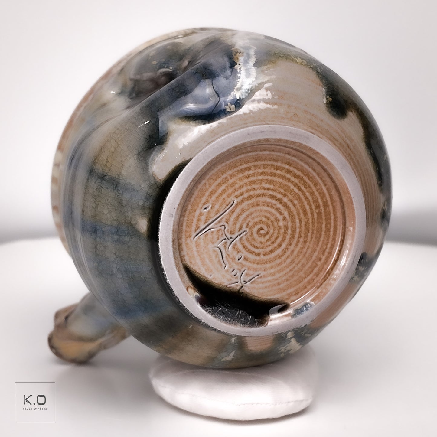 Pouring Bowl 36
